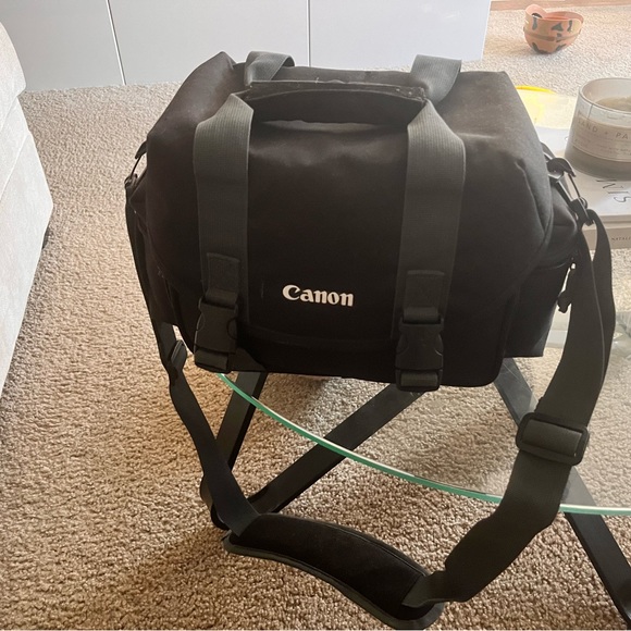 Nikon D3500 - Picture 8 of 9